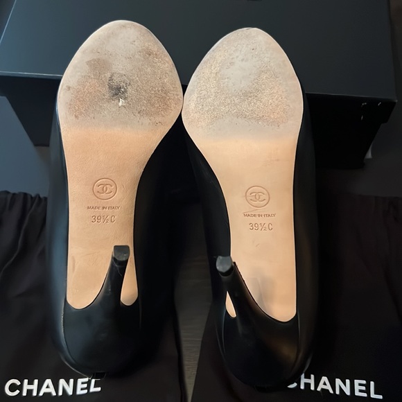 Chanel Patent Leather Heels - Picture 6 of 9